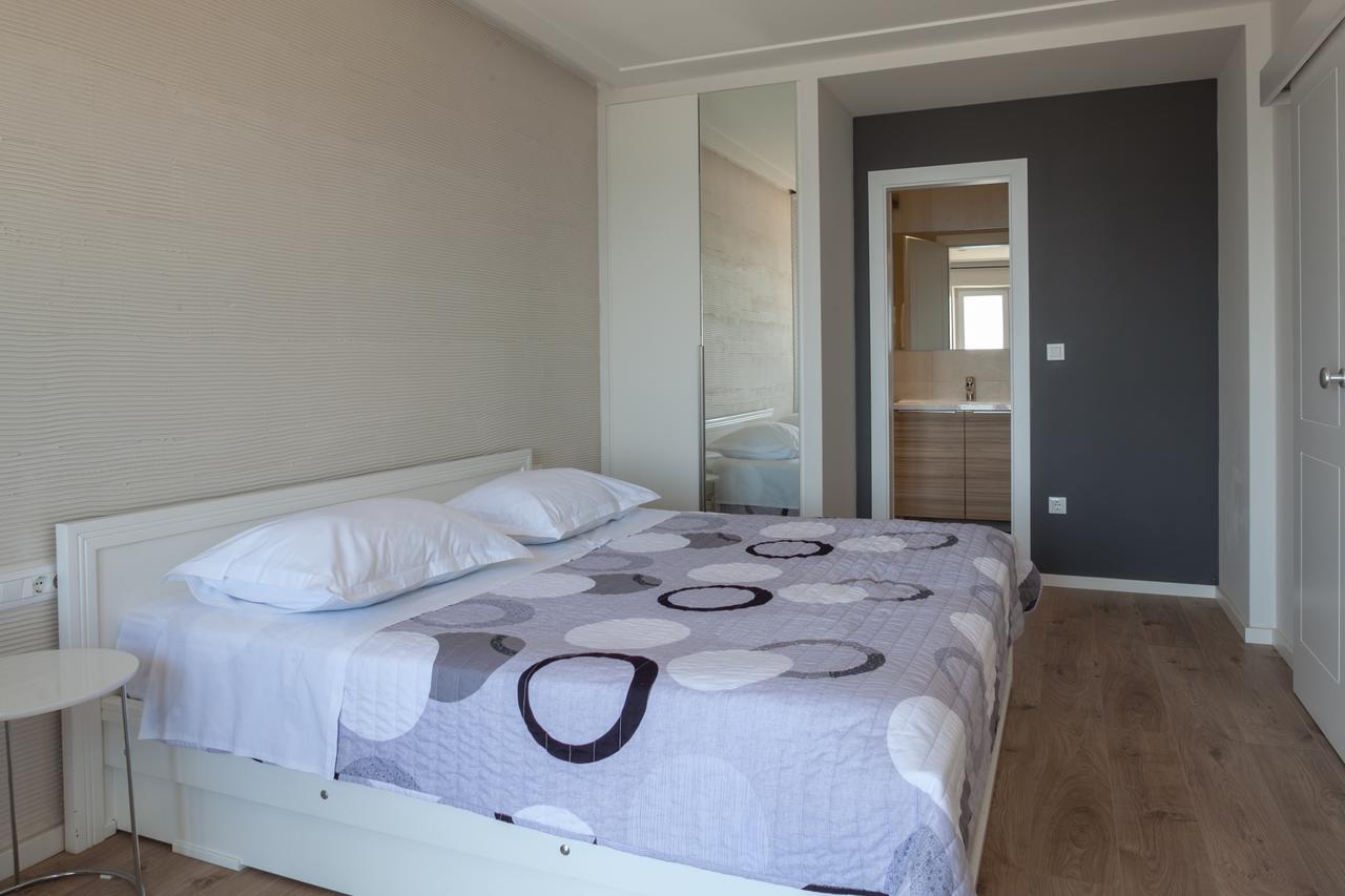 Apartments Juric Брела Екстер'єр фото
