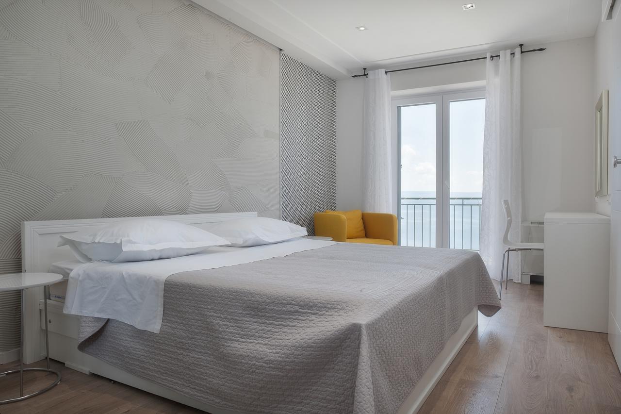 Apartments Juric Брела Екстер'єр фото