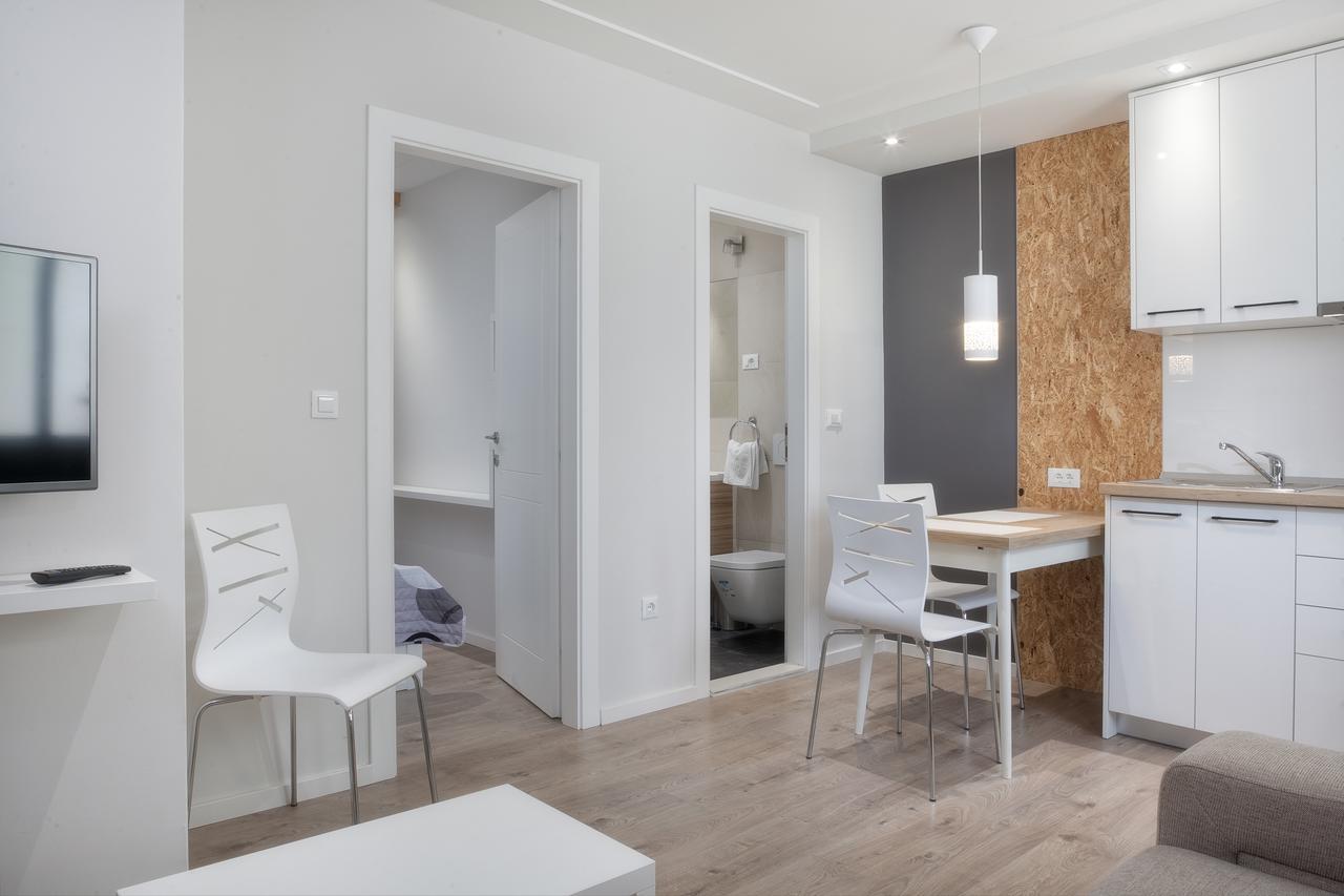 Apartments Juric Брела Екстер'єр фото